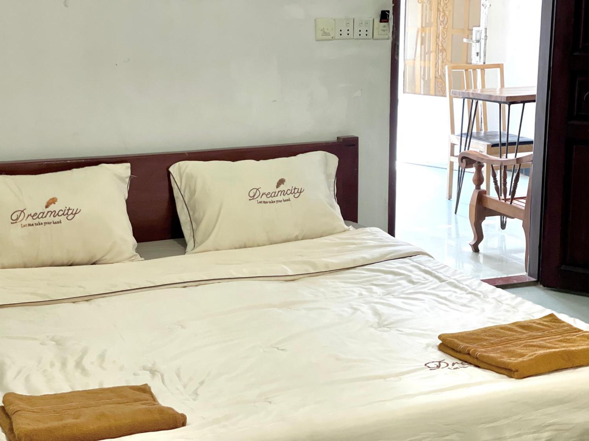 פנום פן Rs Central Apartments - 200M To Royal Palace מראה חיצוני תמונה