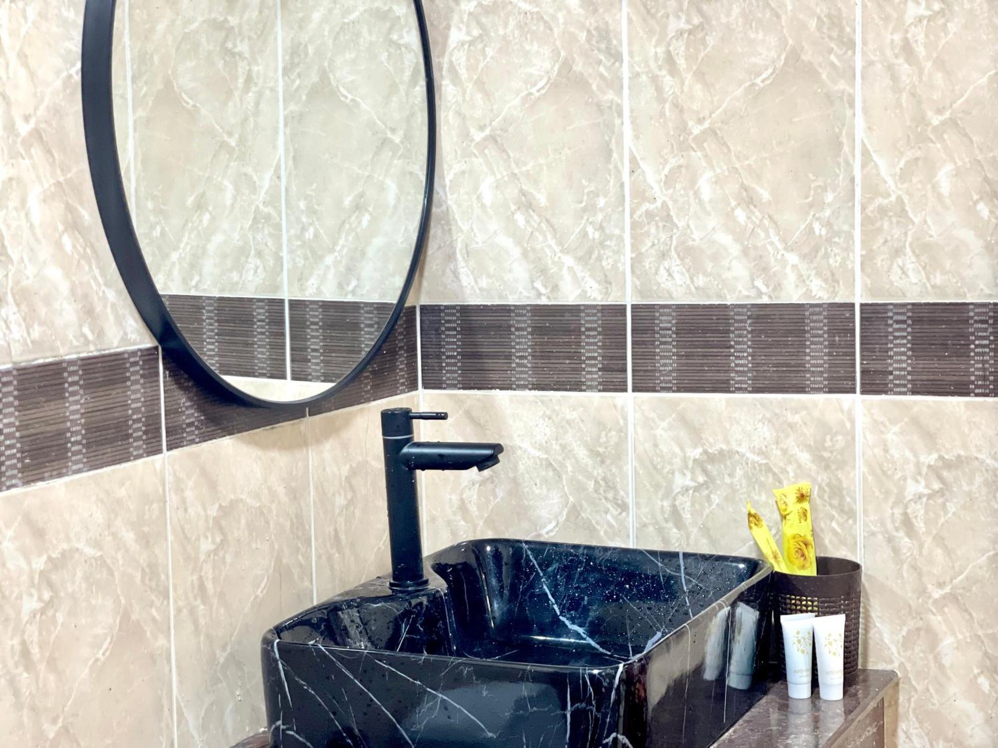 פנום פן Rs Central Apartments - 200M To Royal Palace מראה חיצוני תמונה